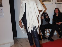 Fashion Show in der Contemplor Galerie Wien am 16. 03. 2024